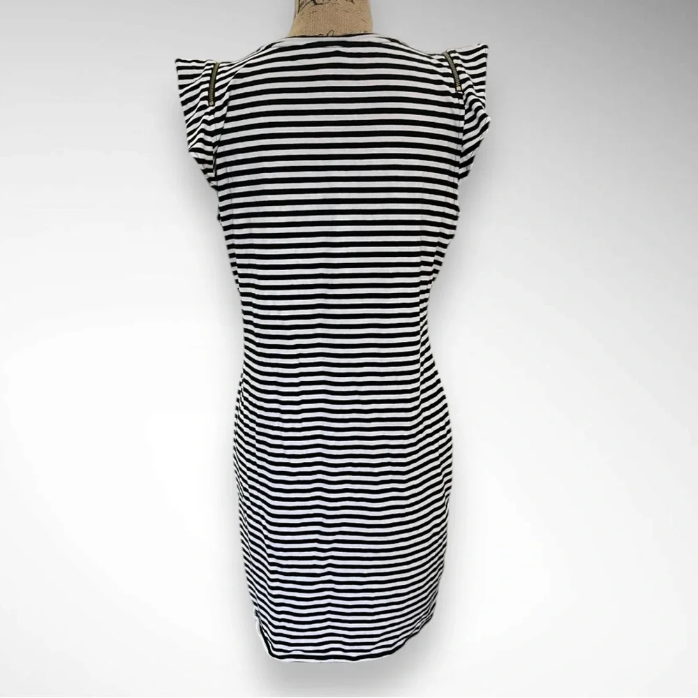 MICHAEL Michael Kors Women's Black and White Striped‎ Shift Dress Medium | EUC